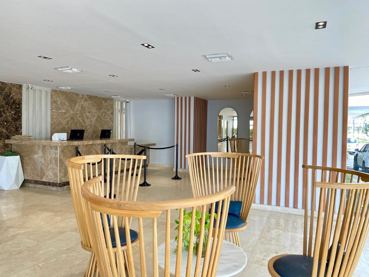 Hotel Dorado Plaza Bocagrande - Housity
