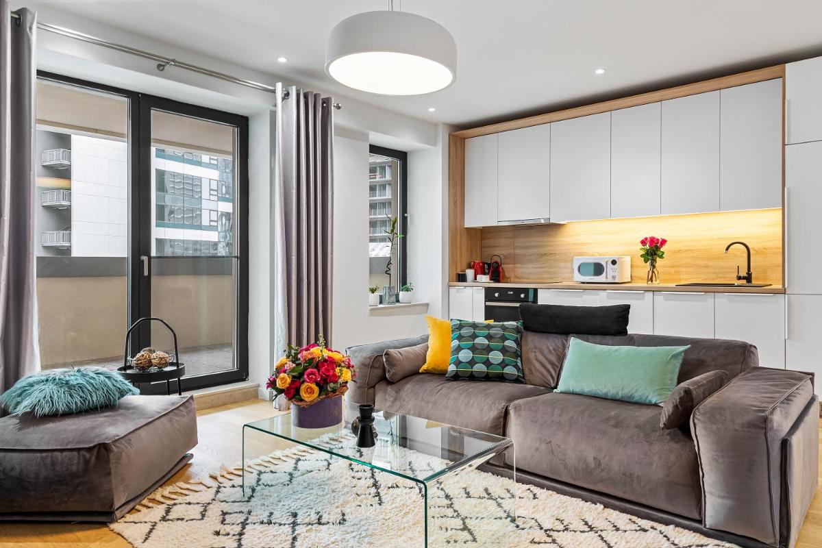 Aviation Tower Luxury Apartments - Housity