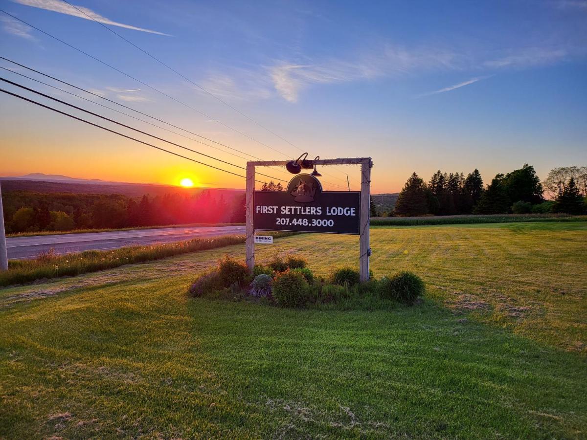 First Settlers Lodge - Housity