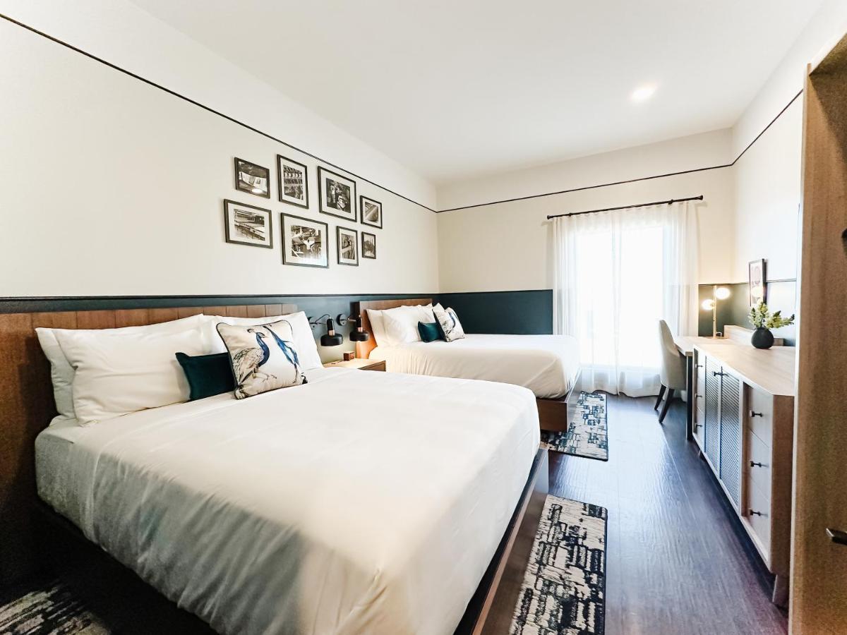 The Carpentry Hotel - Housity