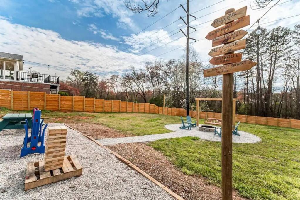 Pet Friendly House with Bike Trail Access and Huge Fenced Yard - Housity