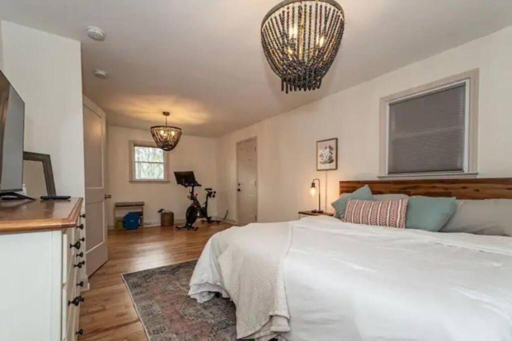 Pet Friendly House with Bike Trail Access and Huge Fenced Yard - Housity