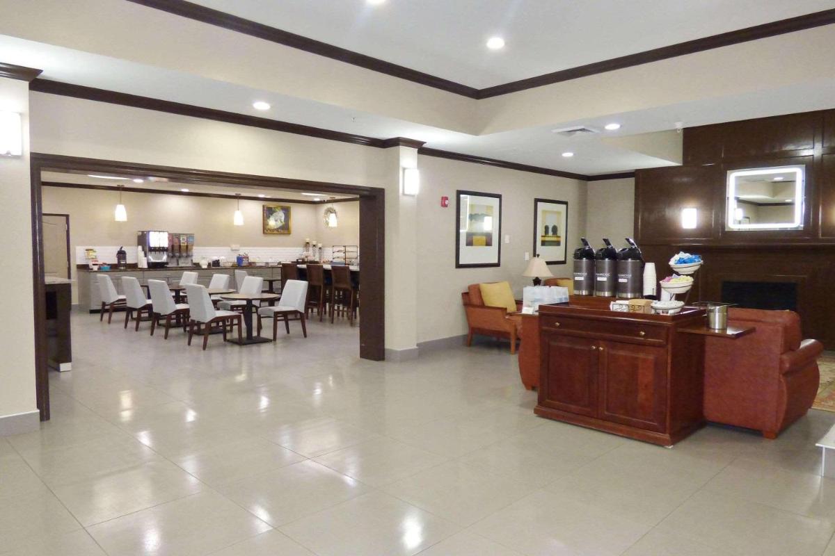 Country Inn & Suites by Radisson, Pensacola West, FL - Housity