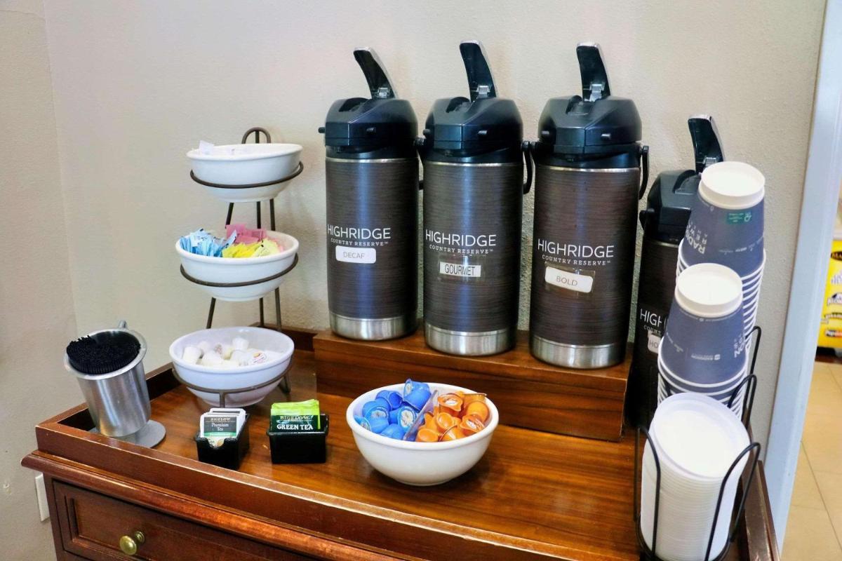 Country Inn & Suites by Radisson, Savannah Gateway, GA - Housity