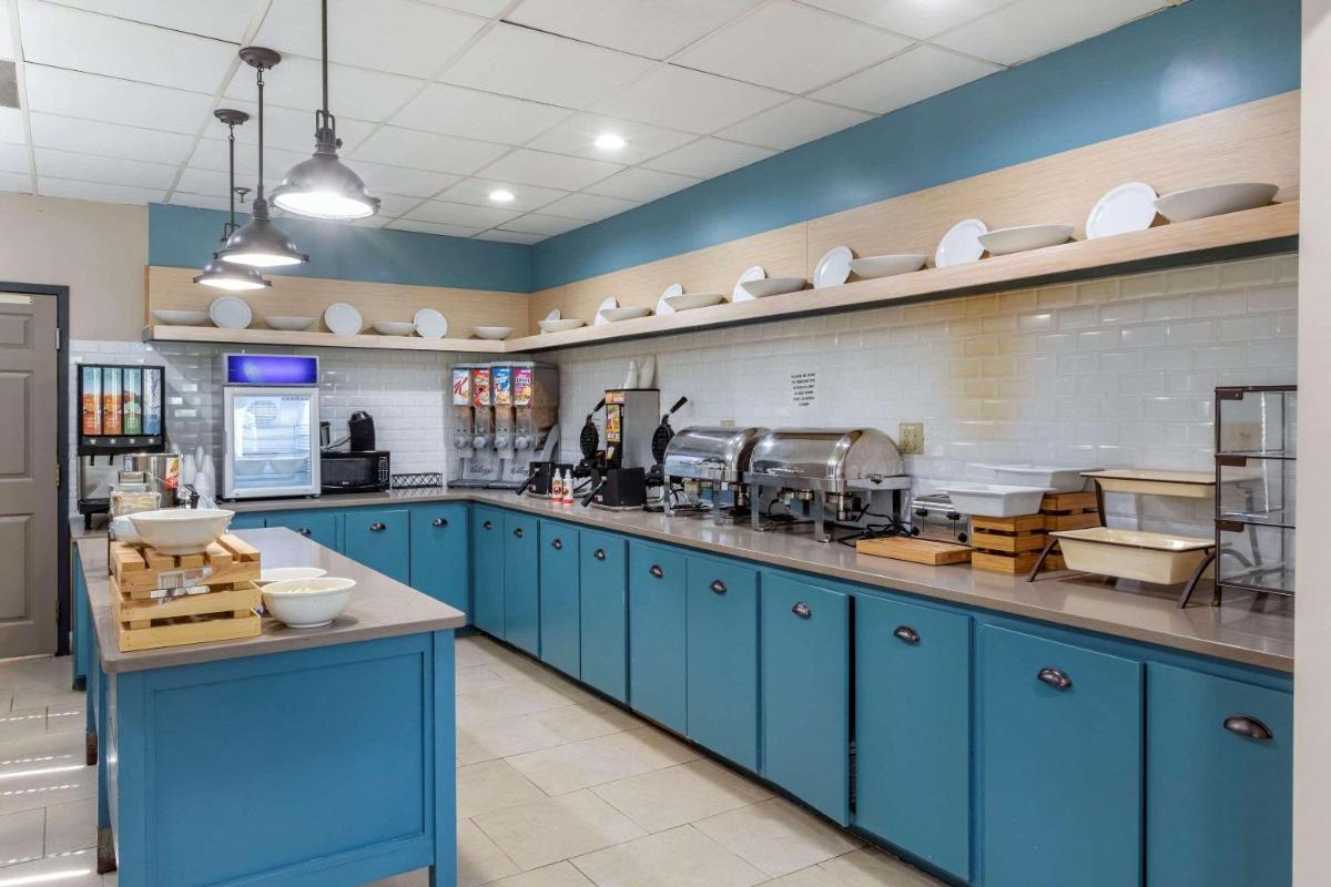 Country Inn & Suites by Radisson, Atlanta Downtown - Housity