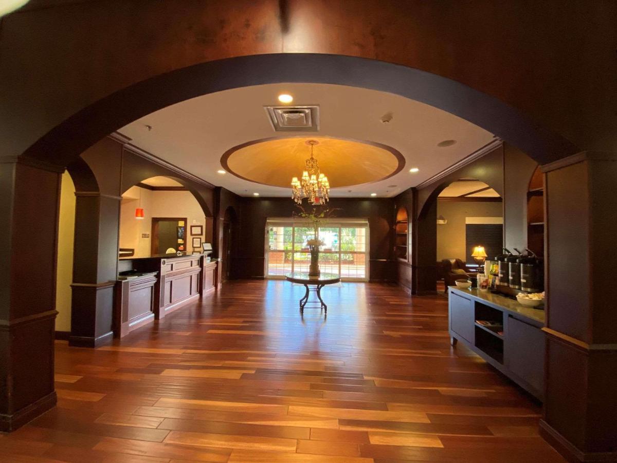 Country Inn & Suites by Radisson, Athens, GA - Housity