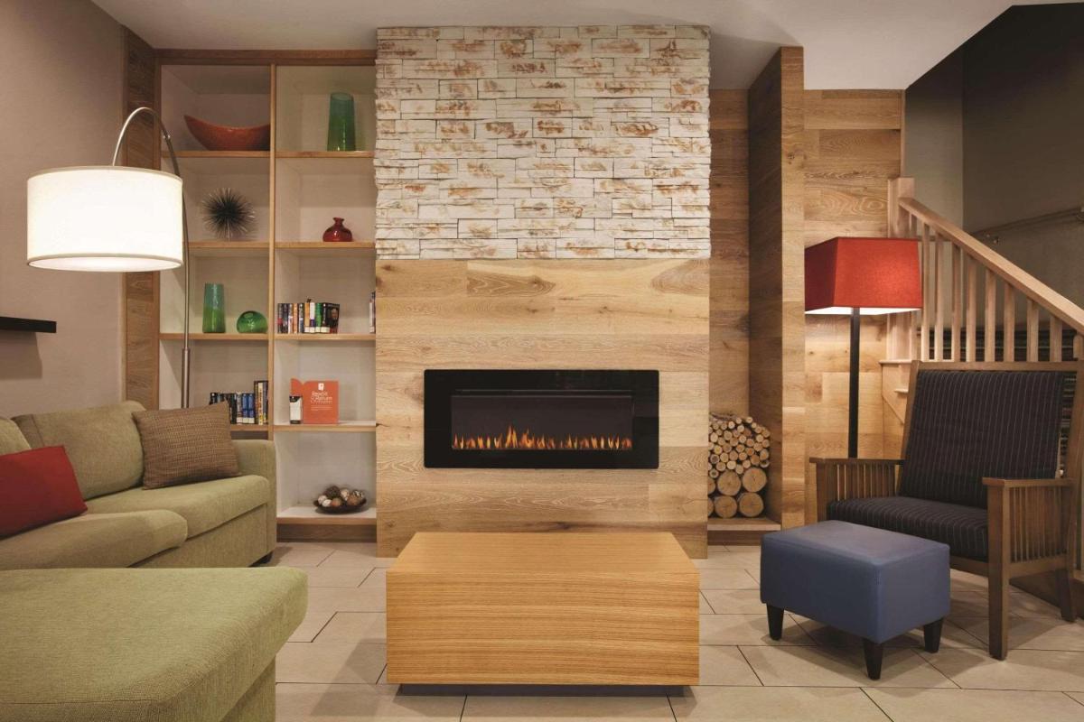 Country Inn & Suites by Radisson, Washington, DC East - Capitol Heights, MD - Housity