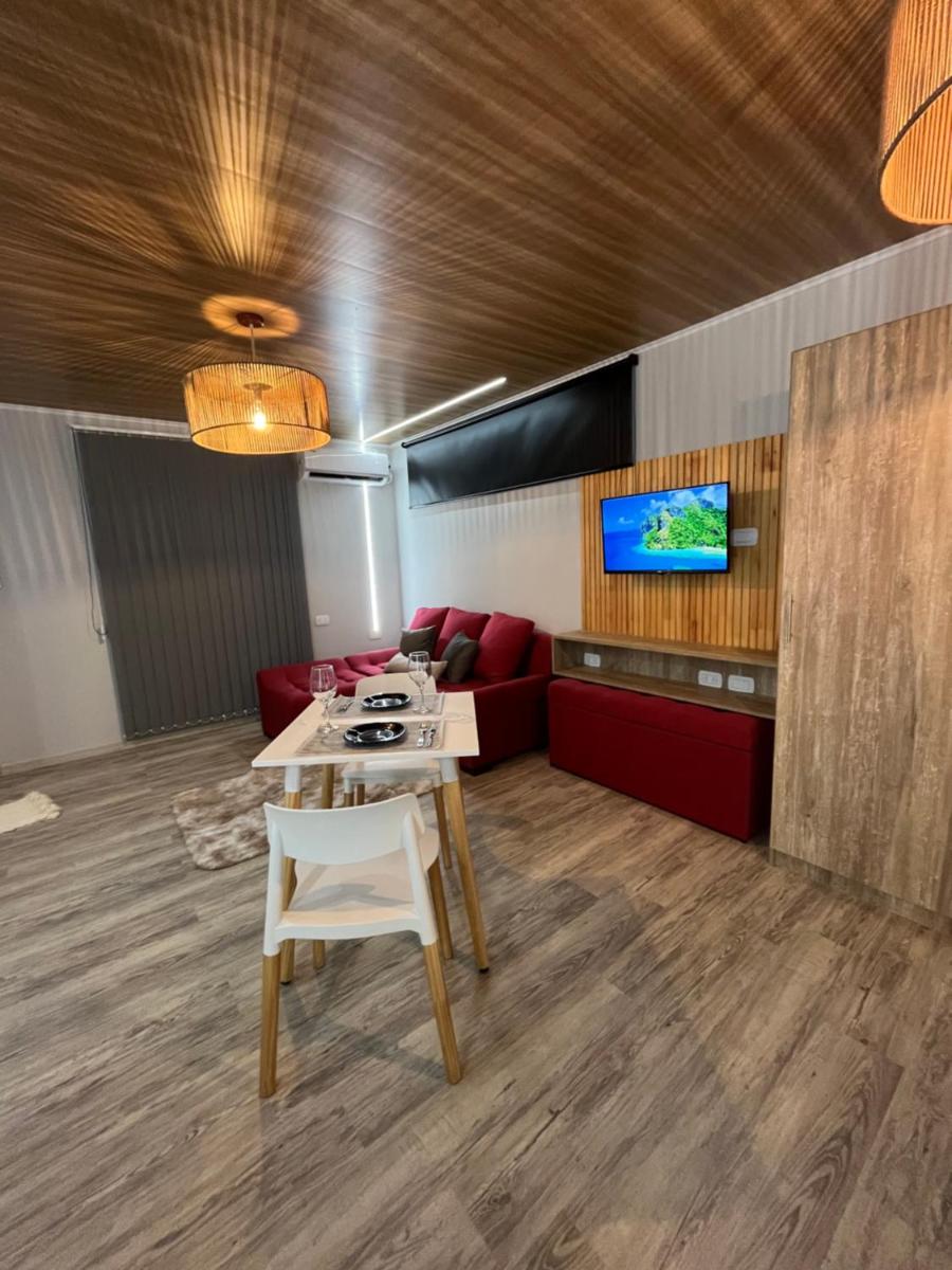 Sunset Paradise Suites - Housity