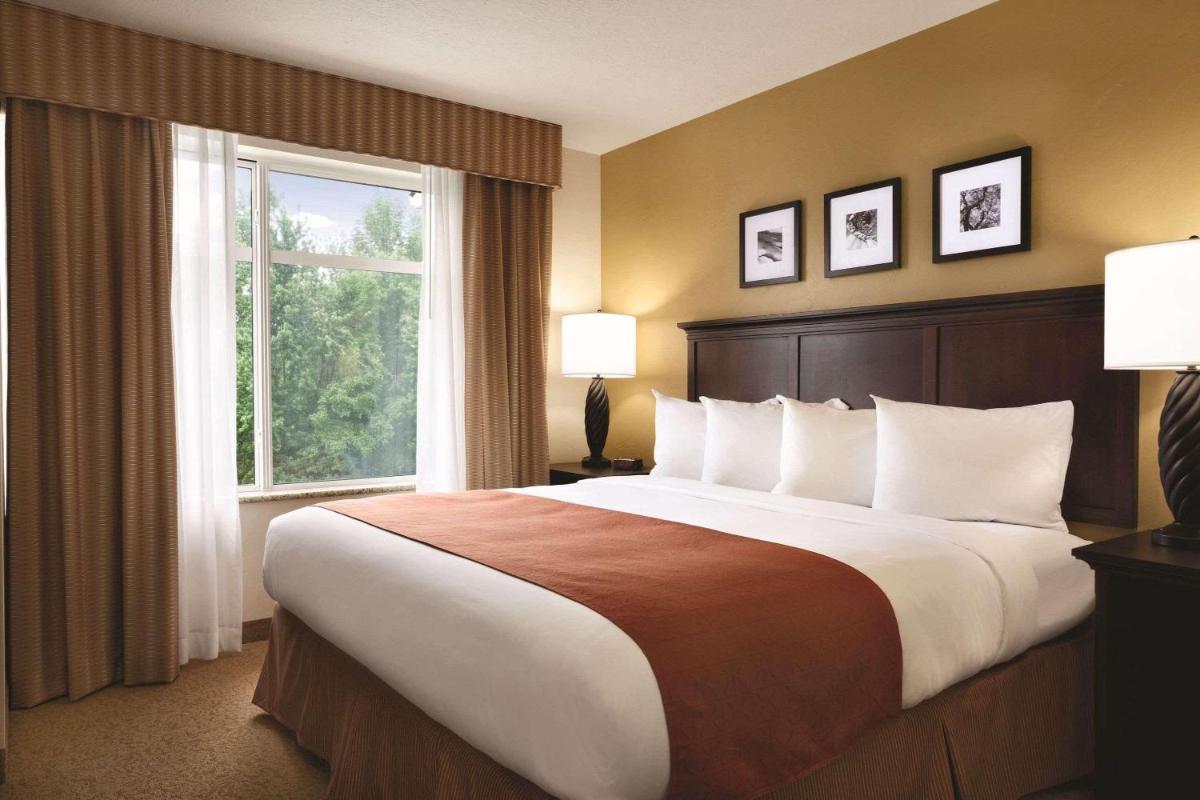 Country Inn & Suites by Radisson, Knoxville at Cedar Bluff, TN - Housity