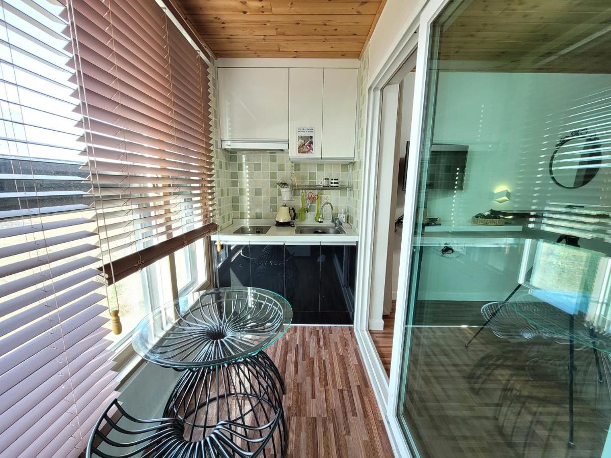 Starlight drops Pension - Hizvo
