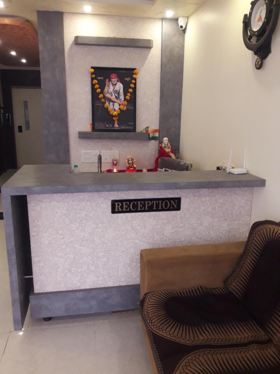 HOTEL SAI MEERA PALACE - Housity