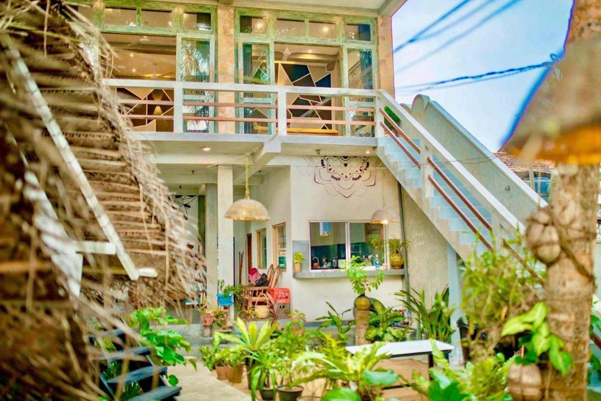 Oynise Beach Cabin - Housity