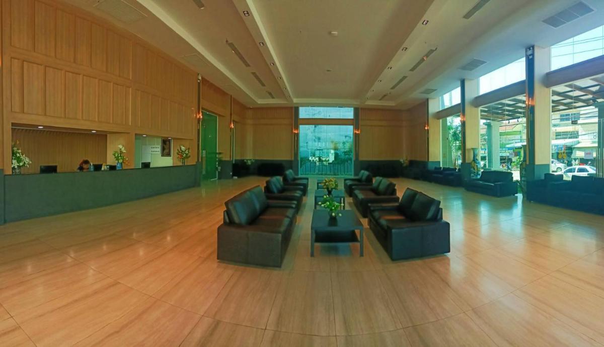 Mayflower Grande Suite Hotel - Housity