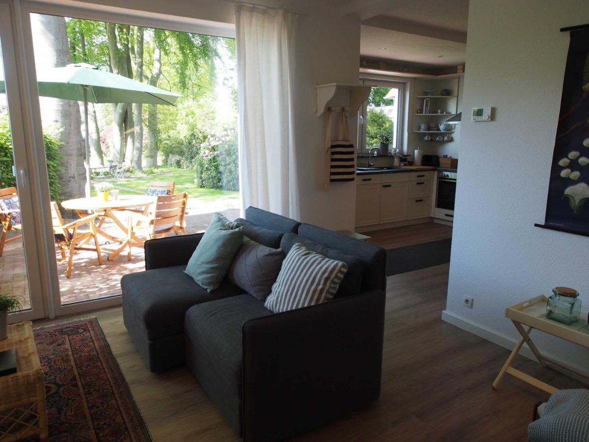 Ferienwohnung Alte Fehnapotheke, 95144 - Housity
