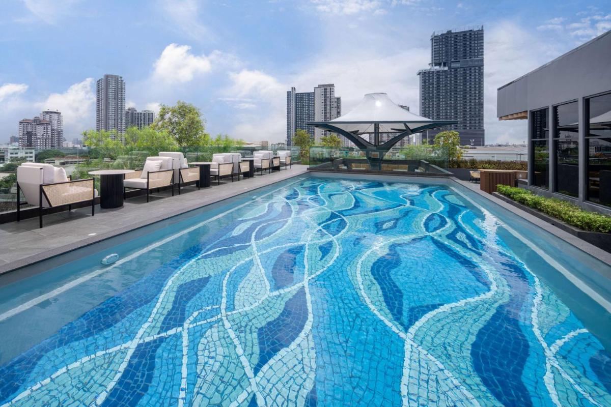 Ramada Plaza by Wyndham Bangkok Sukhumvit 48 - Housity