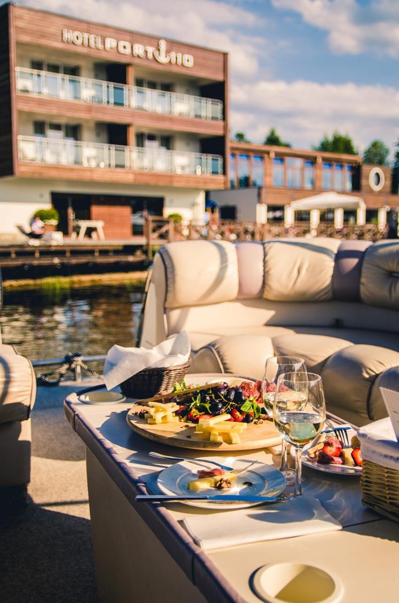 Hotel Port 110 - Housity