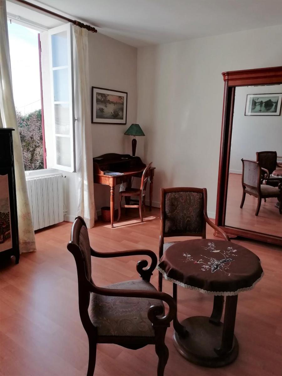 Domaine des Tonneaux - Housity