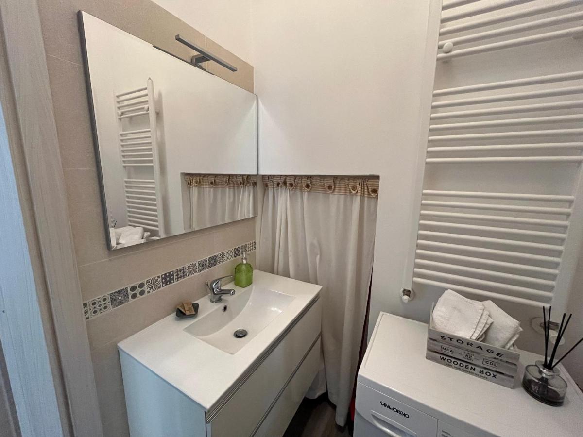 DOMUS TUSCIA APARTMENTS San Faustino guesthouse - Housity