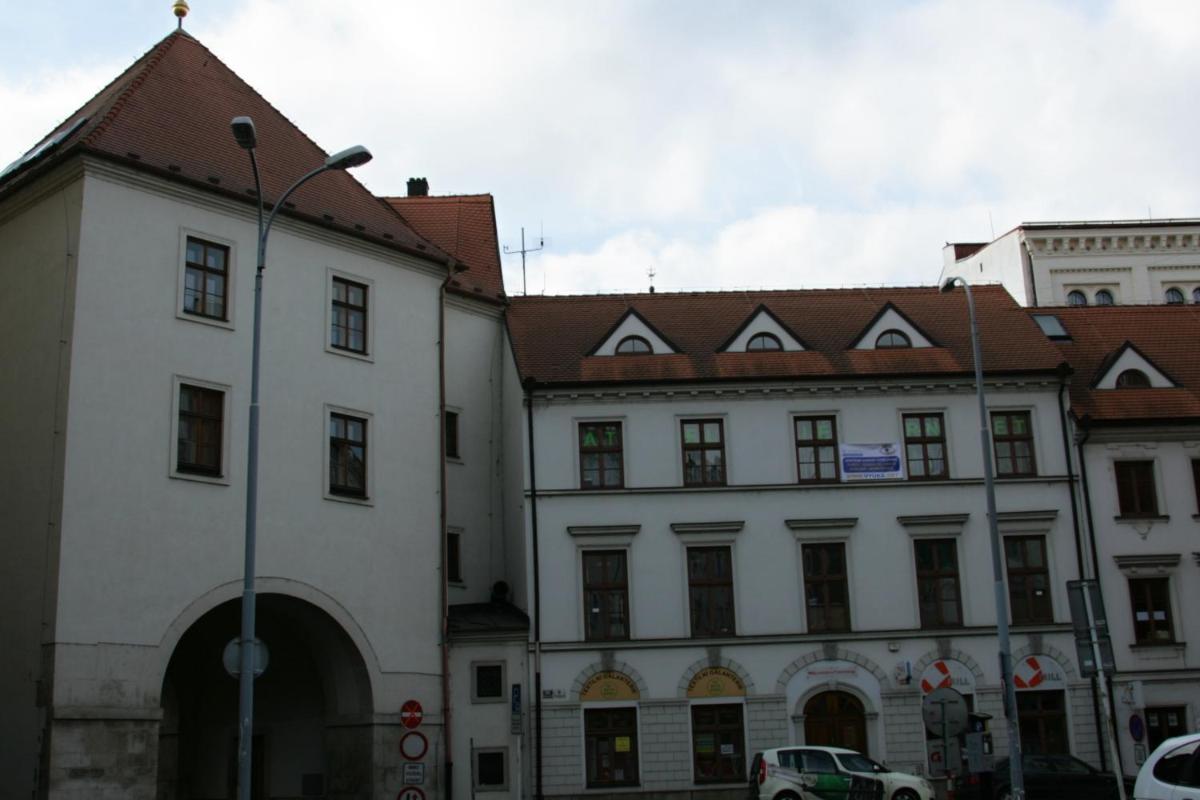Apartmán Novobranská CZ - Housity