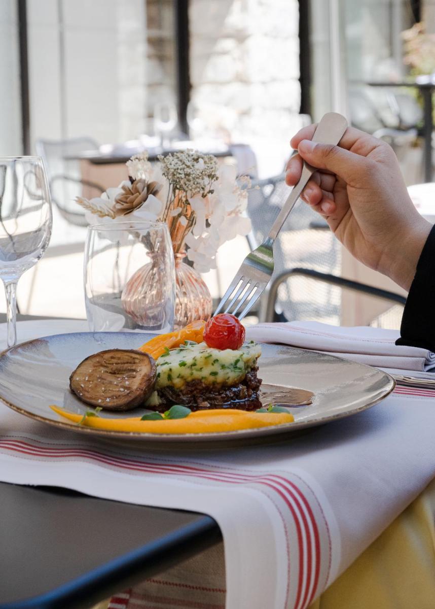 Nourriture dans l'hôtel ou à proximité