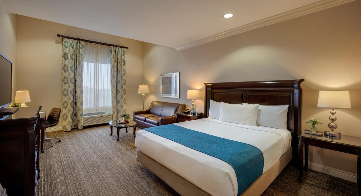 Ayres Hotel Fountain Valley - Huntington Beach - Housity
