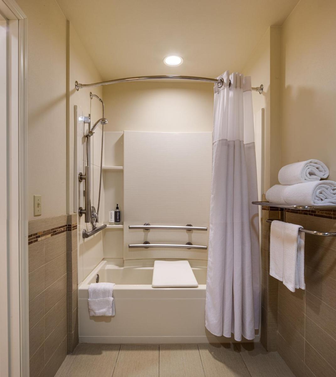 Ayres Hotel Fountain Valley - Huntington Beach - Housity