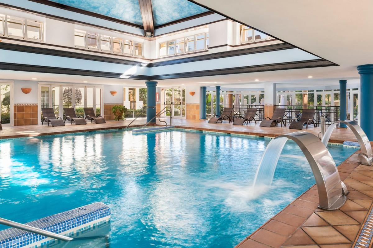 Piscina en o cerca de Marriott's Marbella Beach Resort