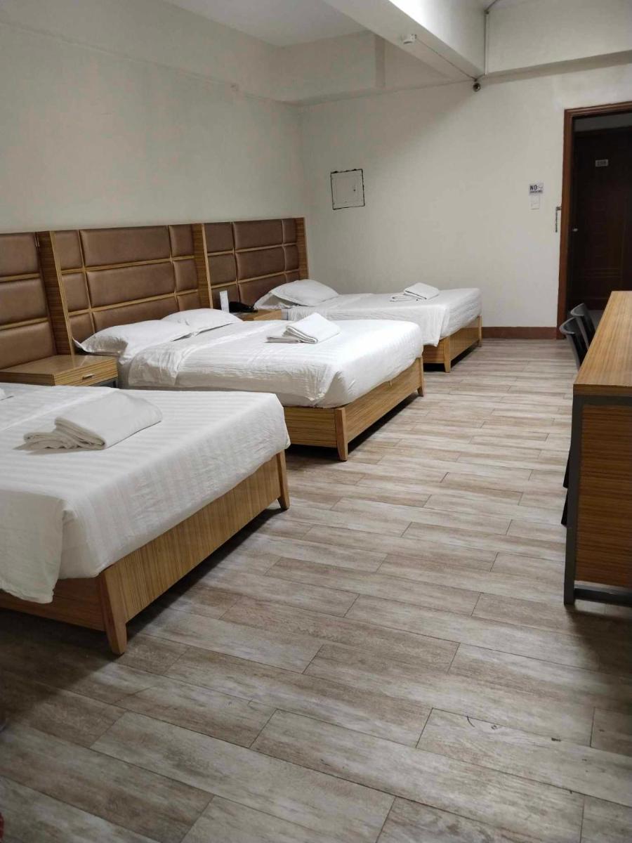 Meaco Royal Hotel - Valenzuela - Housity