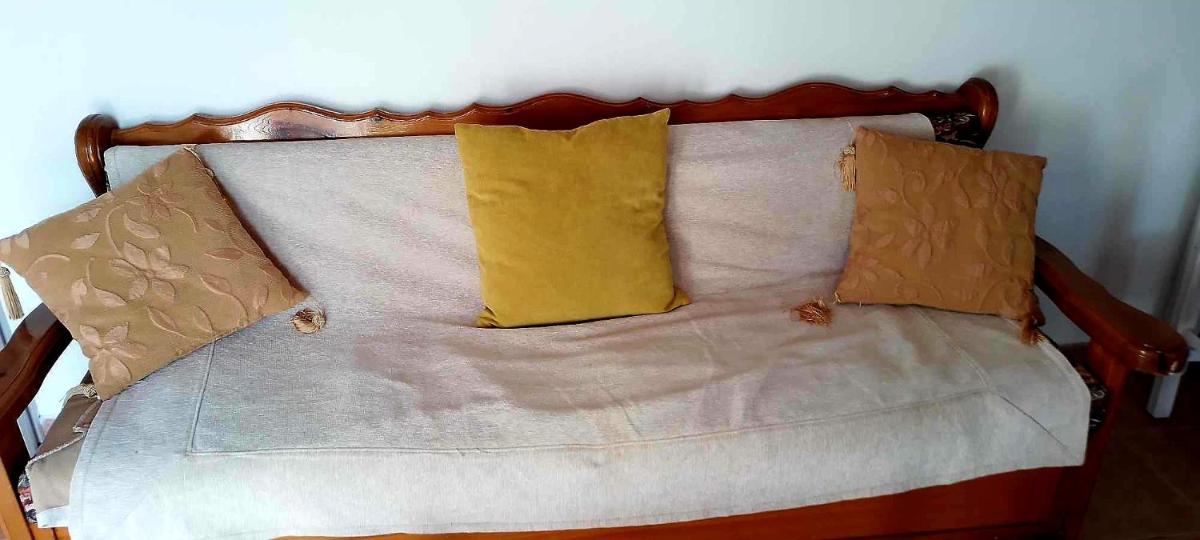 Despina's House - Housity