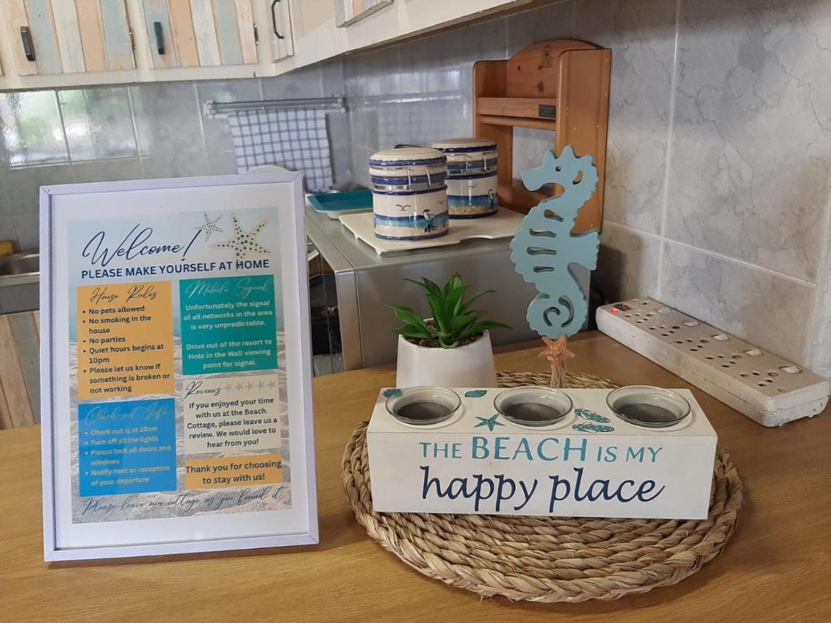 Beach Cottage - Hole in the Wall Resort - Housity