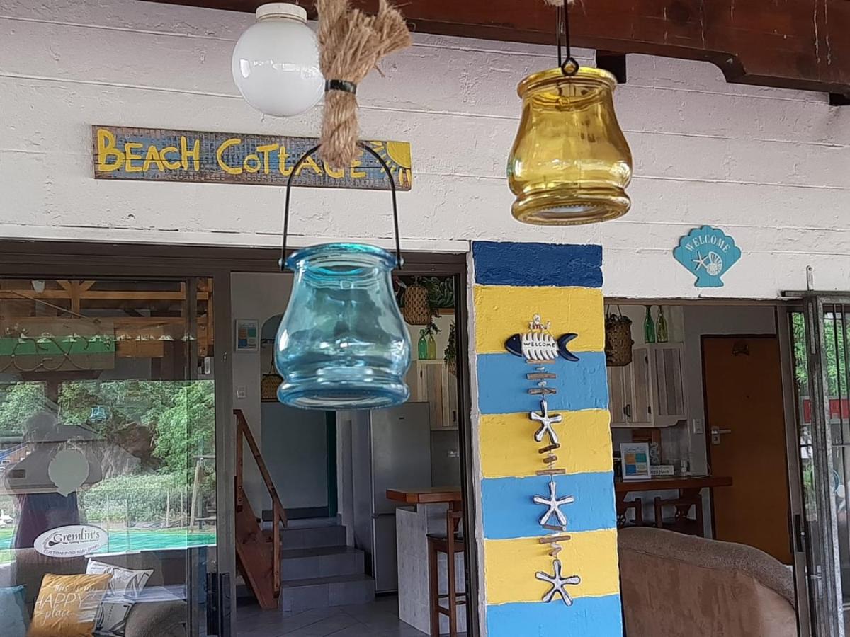 Beach Cottage - Hole in the Wall Resort - Housity