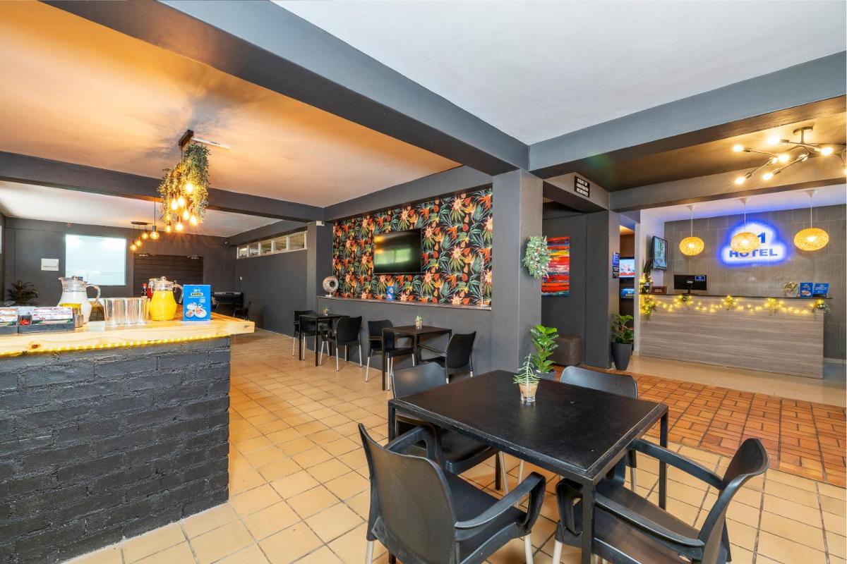 N1 Hotel & Campsite Victoria Falls - Hizvo