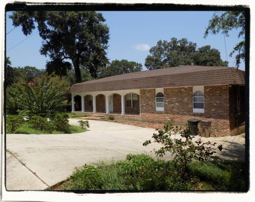 The Peacock House - Housity