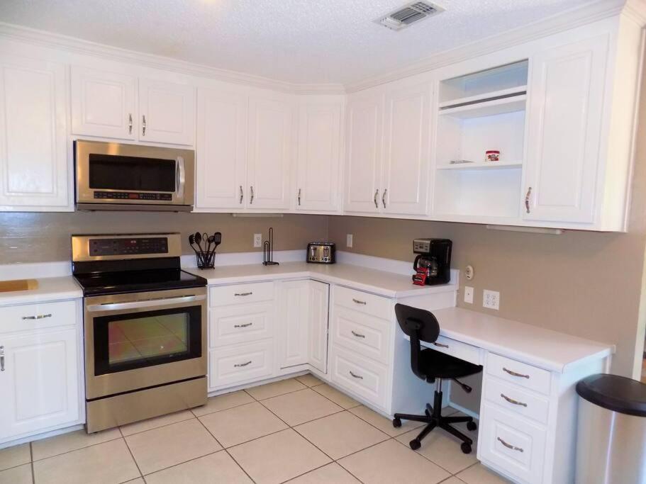 The Peacock House - Housity