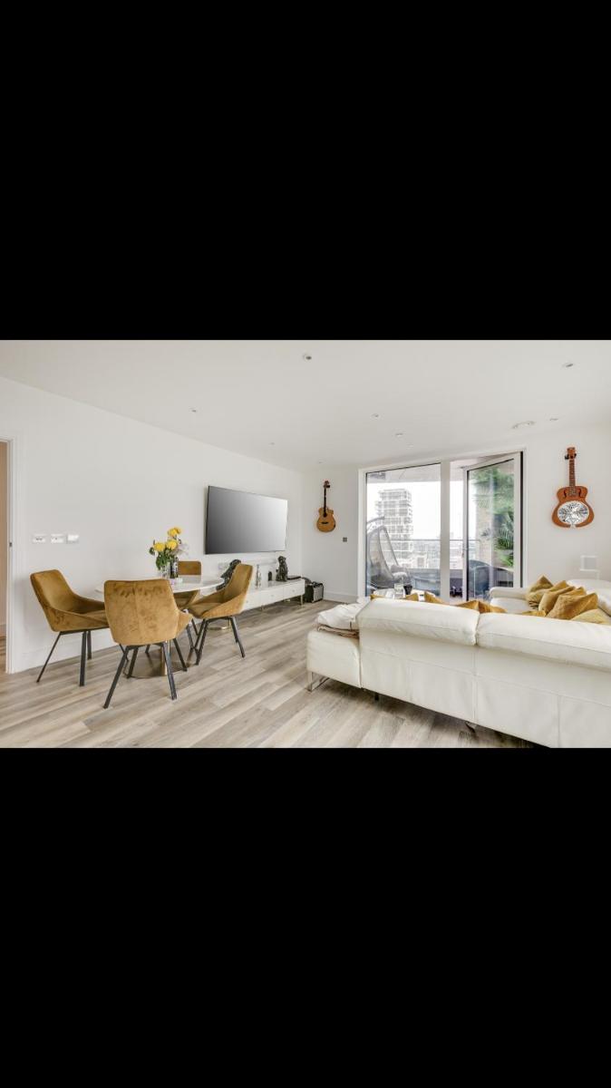Suitetrails - Luxury Riverside 2 Bedroom Apartment