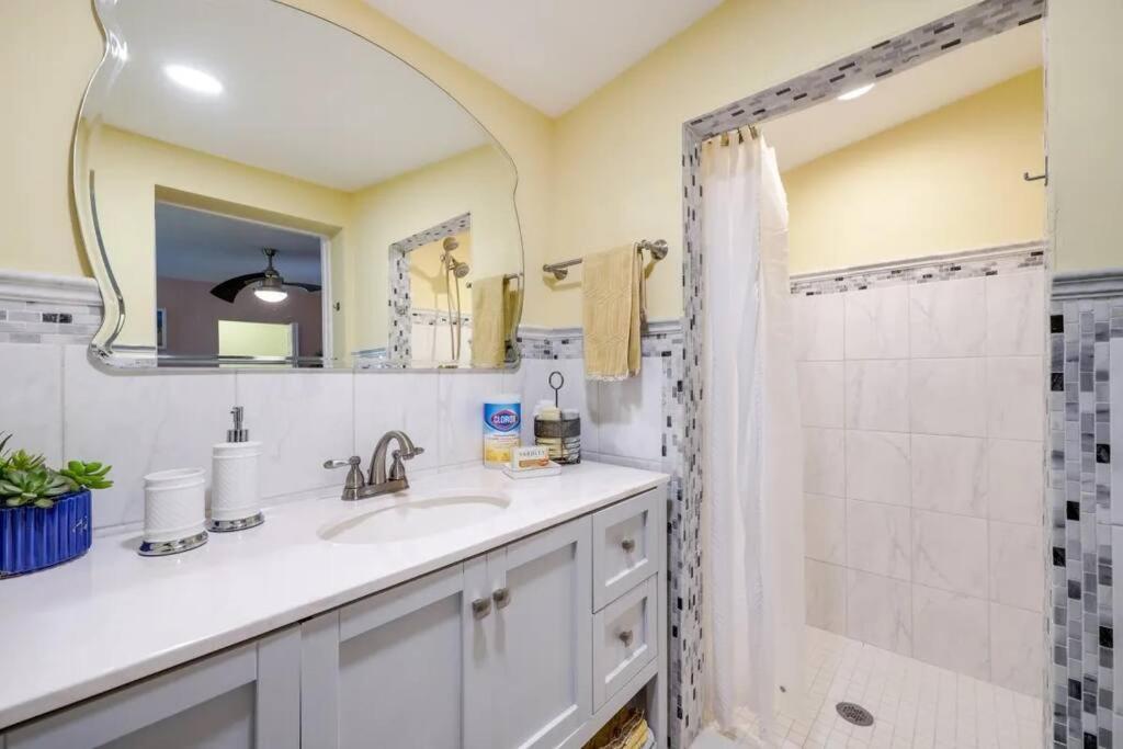 River House - Housity
