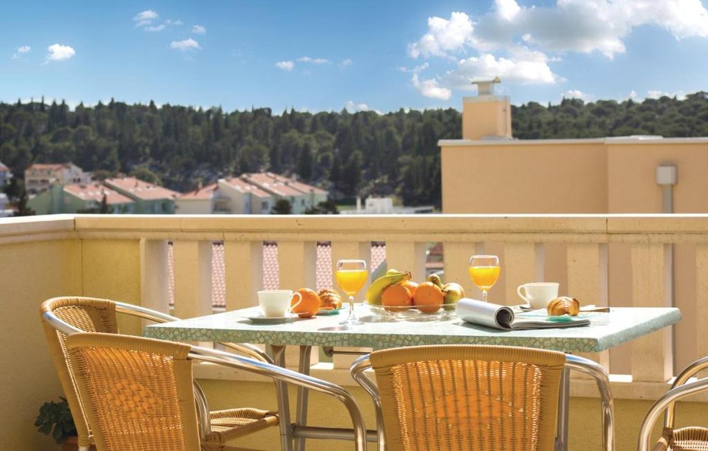 Apartment Begić Makarska - Housity