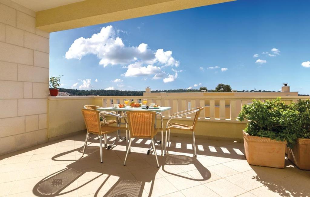 Apartment Begić Makarska - Housity