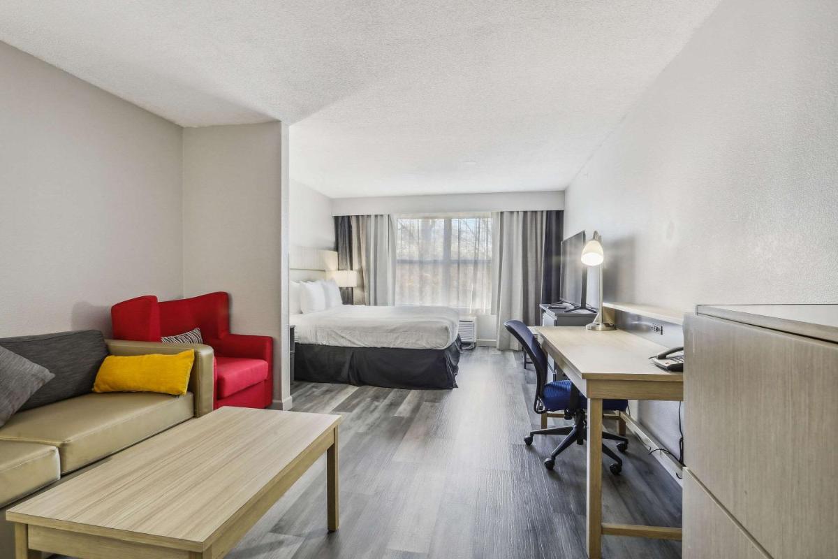 Country Inn & Suites by Radisson, Chicago O'Hare South, IL - Housity