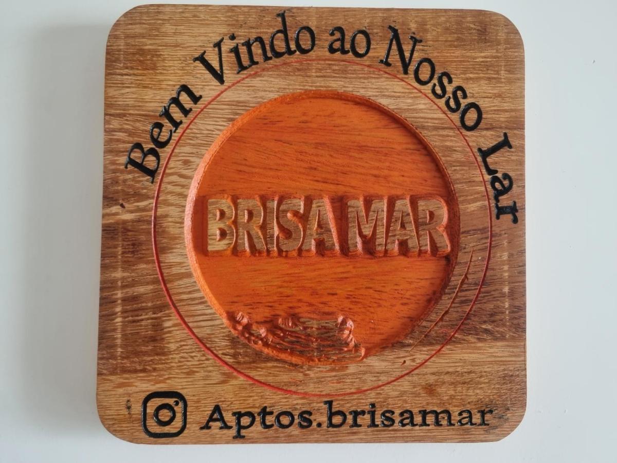 Apartamento FRENTE PARA 0 MAR - PÉ NA AREIA - 3 SUITES COM AR CONDICIONADO, 2- VAGAS DE GARAGEM - FINAMENTE DECORADO - PRAIA DO MORRO-INTERNET -WI-FI -TV COM SERVIÇOS DE DISNEY PLUS - NETFLIX -HBO MAX -STAR MAX - JOGOS AMAZON FIRE STICK - ALEXIA - Housity