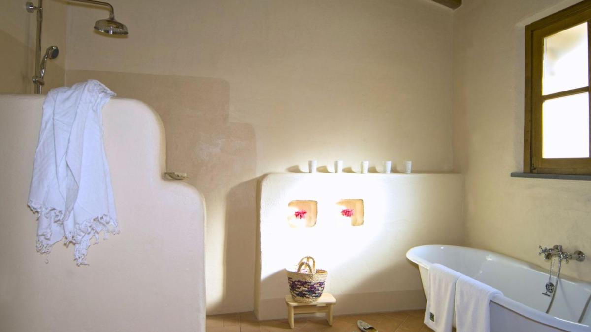 Hotel Podere Conti - Housity