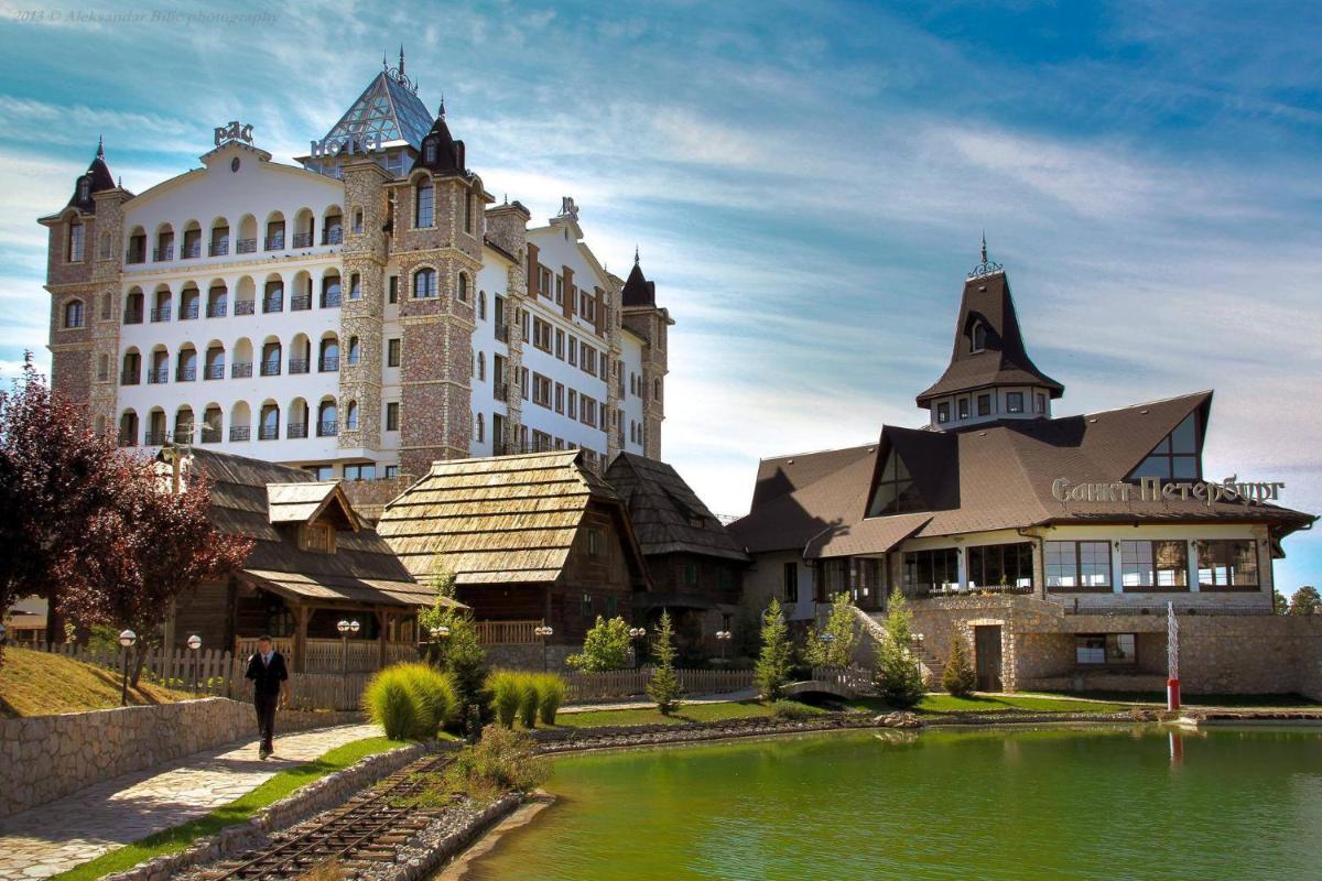 Etno selo Stanišići Hotel Ras - Housity