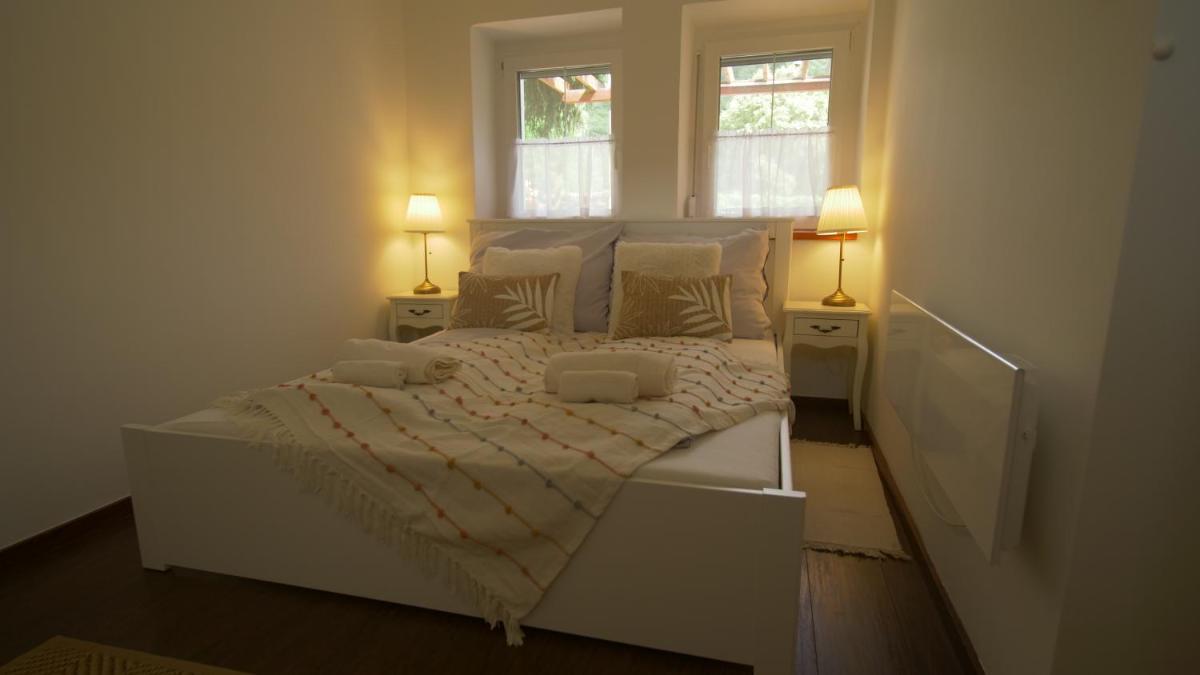 Kapolcs Vendégház - Housity