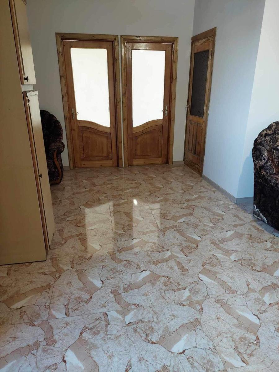 Mazmanyan 181 - Housity