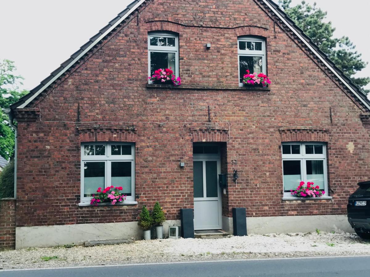 Ks Kotten Bed and Breakfast - Housity