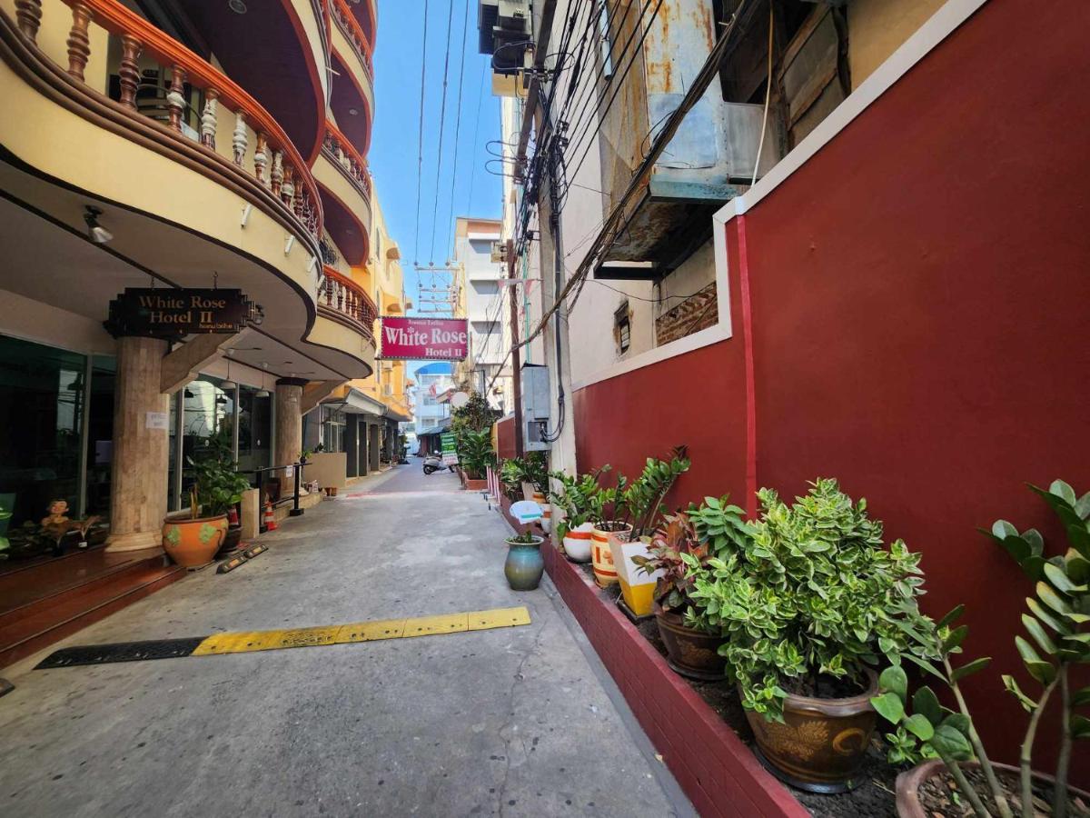 White Rose Hotel II - Housity