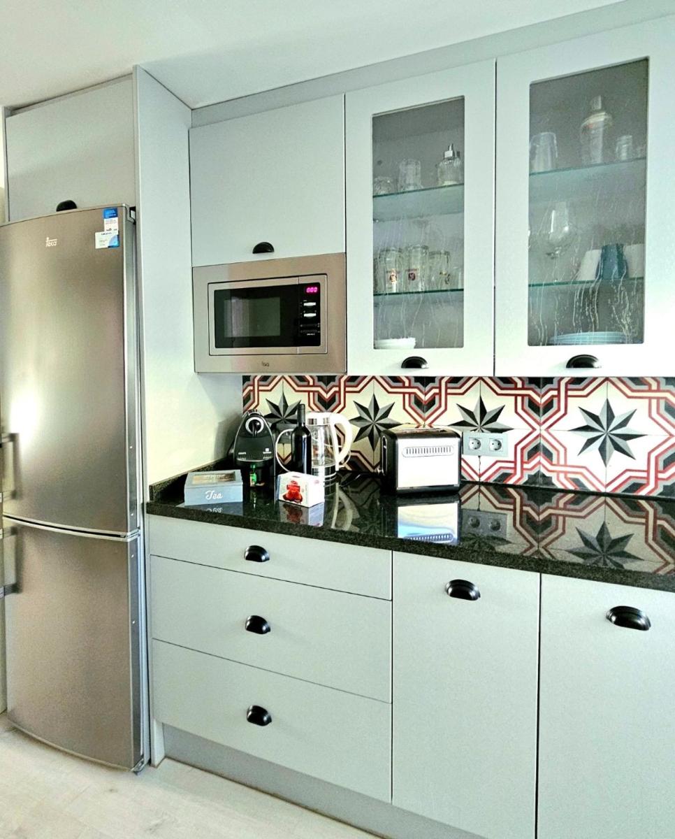 AdriVA Fuente Dorada-Plaza Mayor, Wifi Atico - Housity