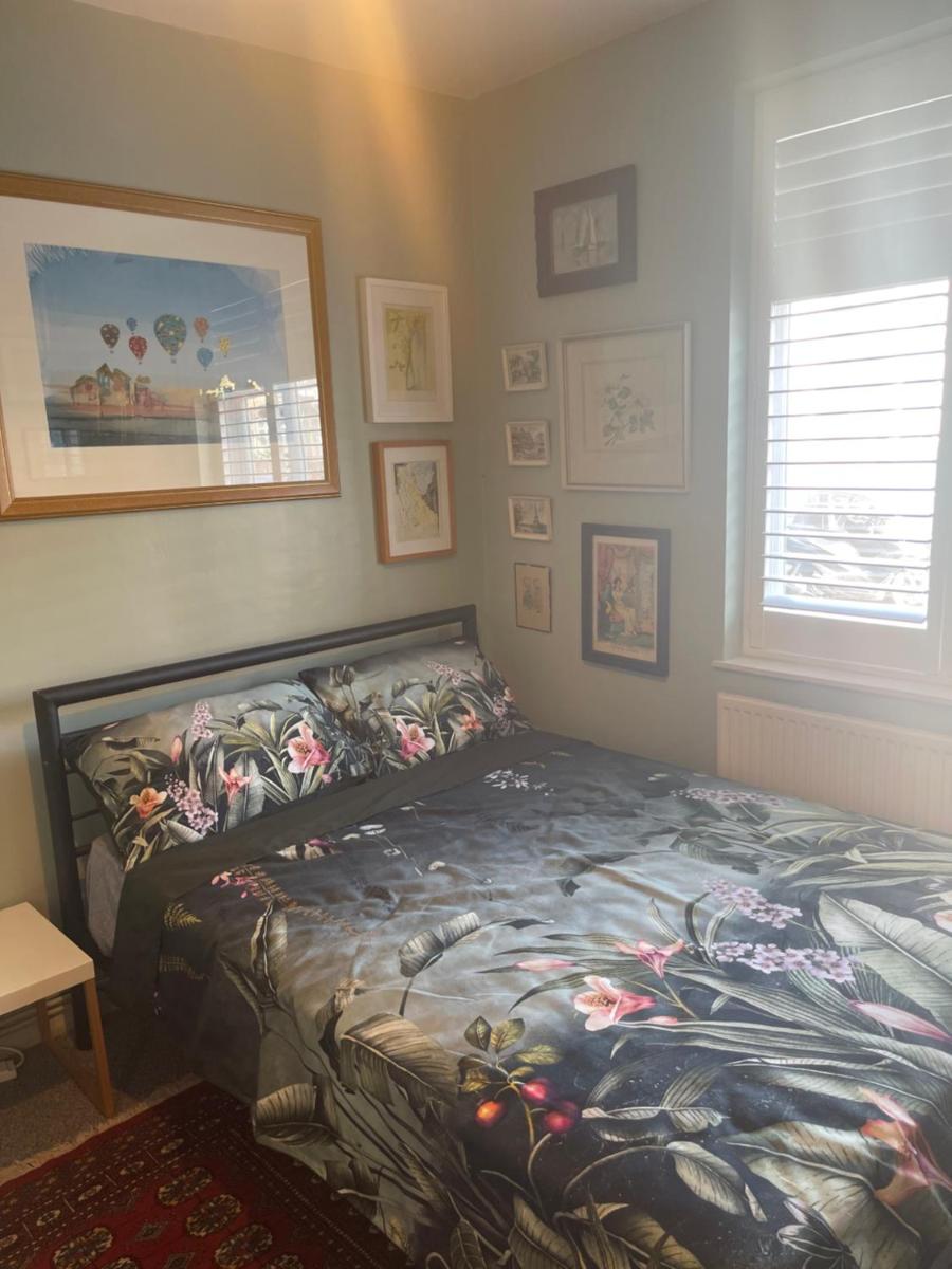4 Birkbeck Road Beckenham BR3 4SN - Housity
