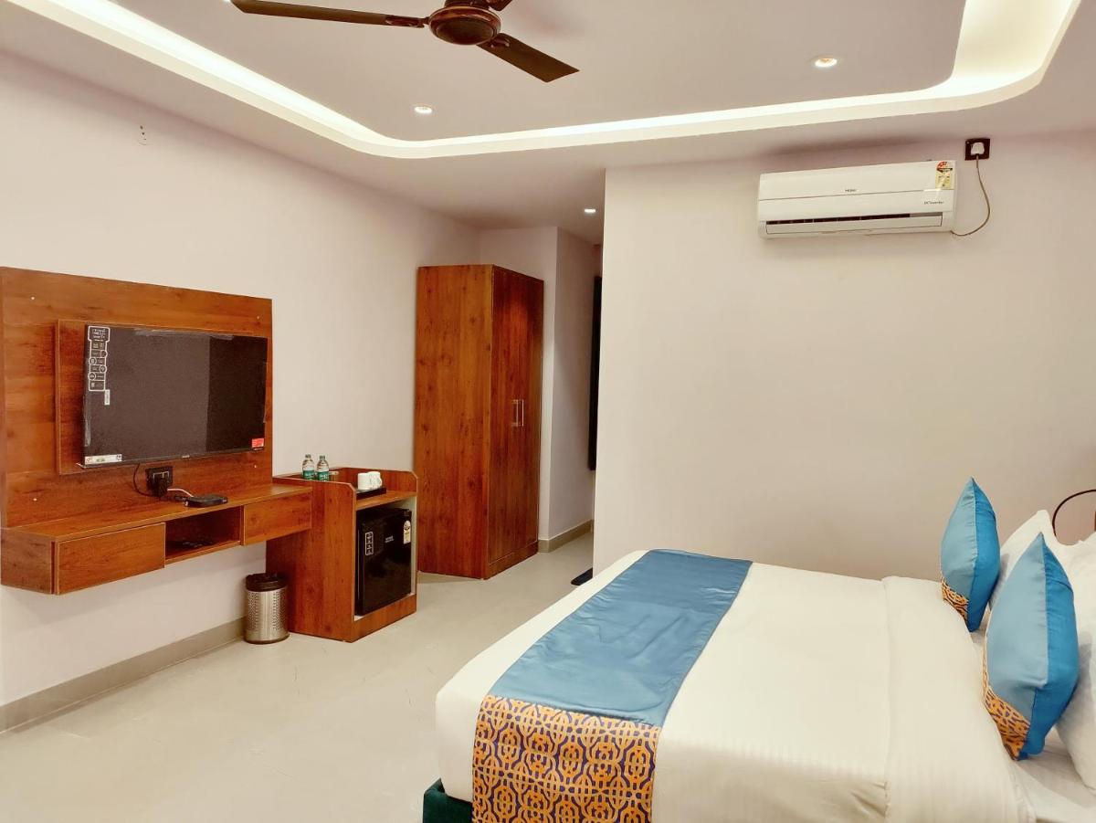 Emerald Suites - Housity