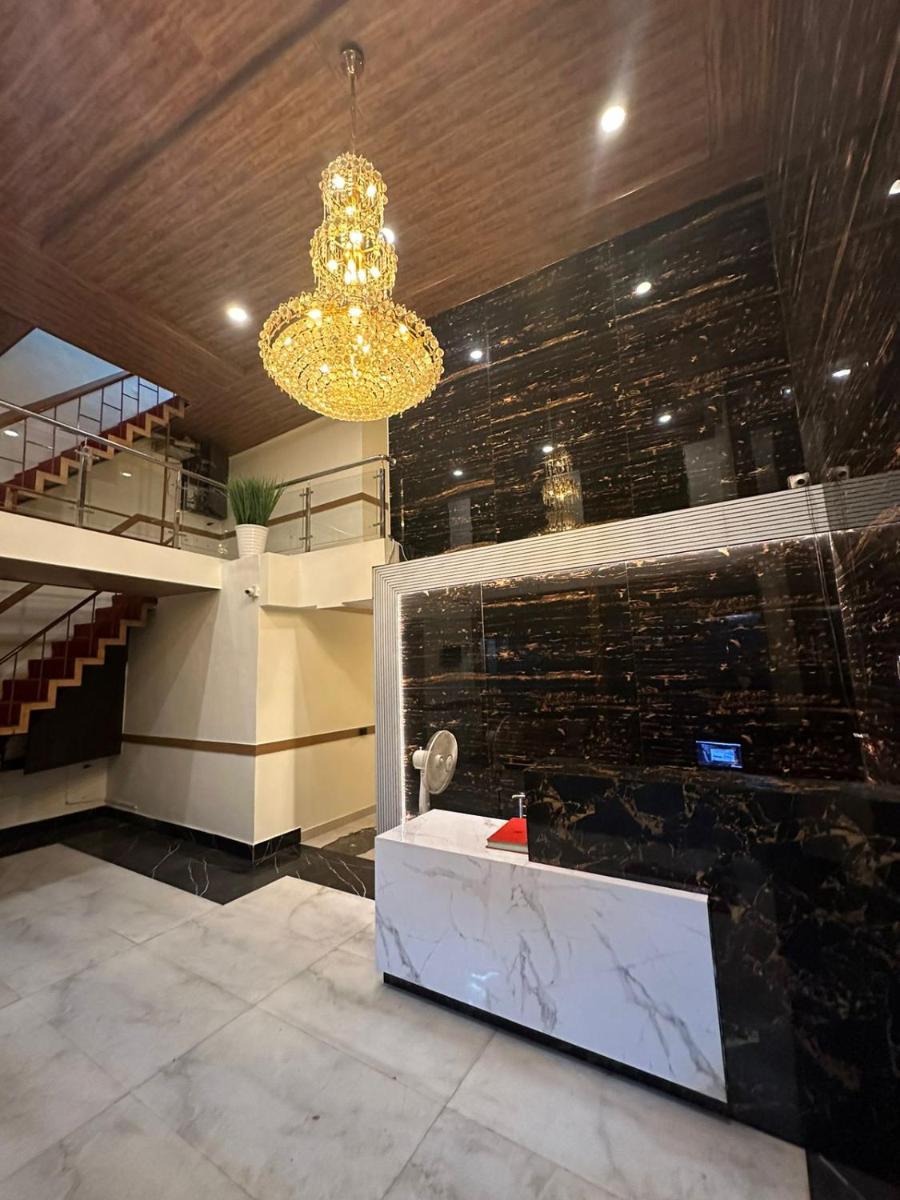 TRI HOTEL - Housity